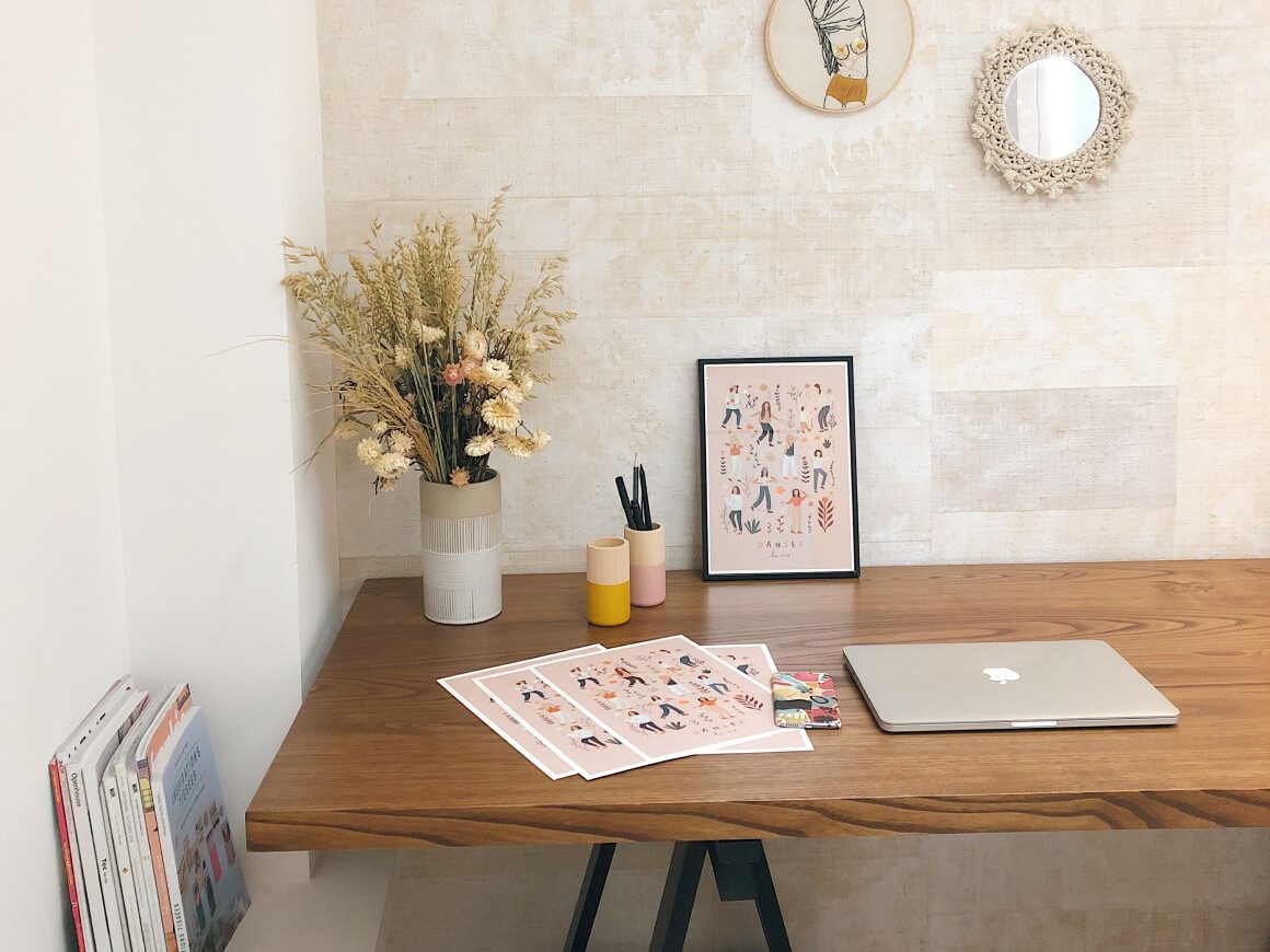 Beautiful Arrangement of The Workplace